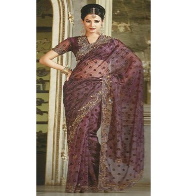 Gorgeous in Vine Saree