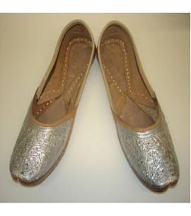 Flat leather silver shoes